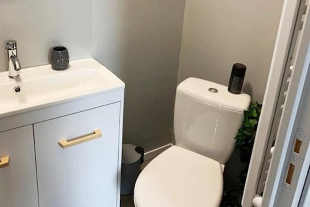 Caudry : Bel Appartement Plein Centre Kültér fotó